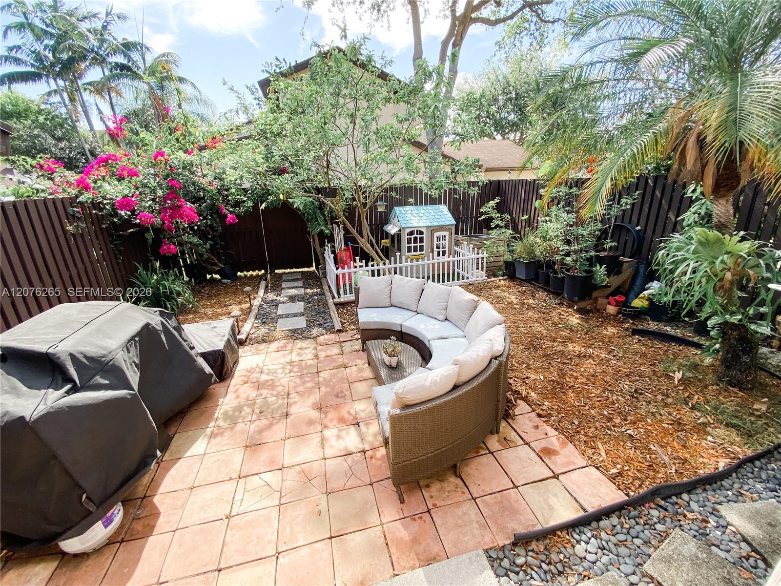 10050 SW 137th Court
