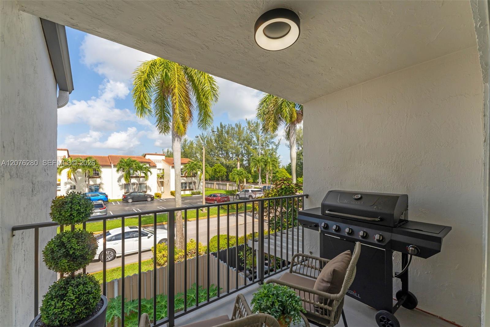1180 NW 124th Place