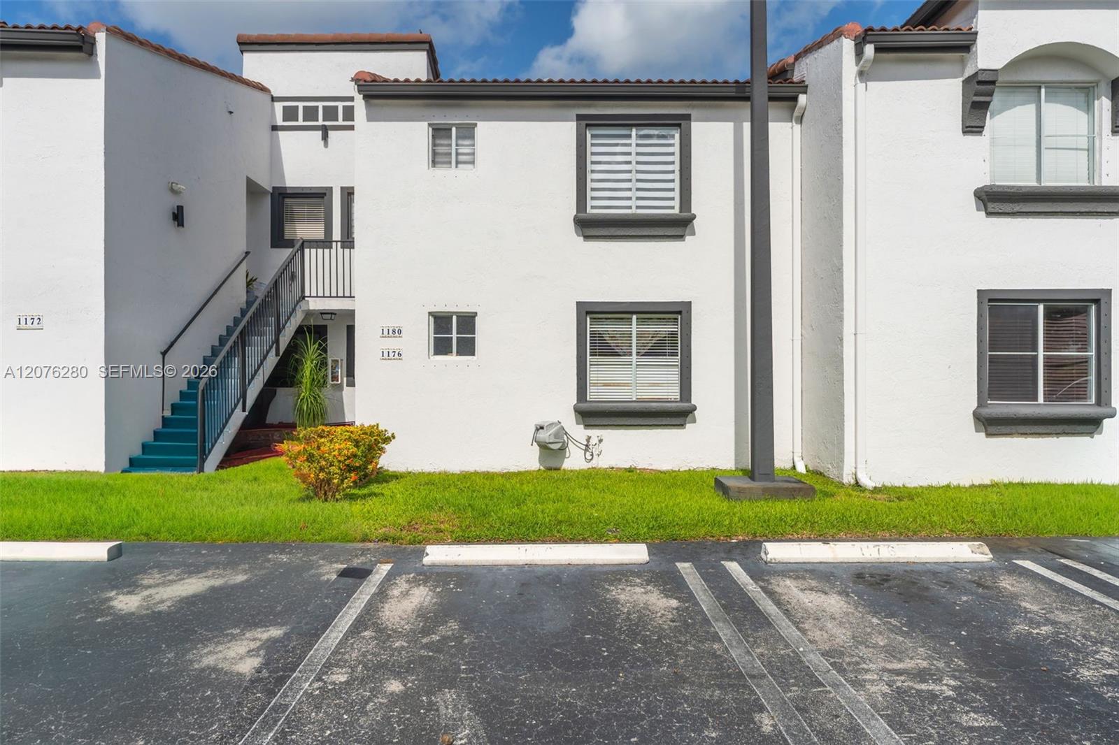 1180 NW 124th Place