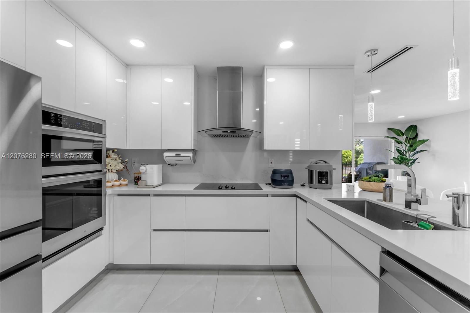 1180 NW 124th Place