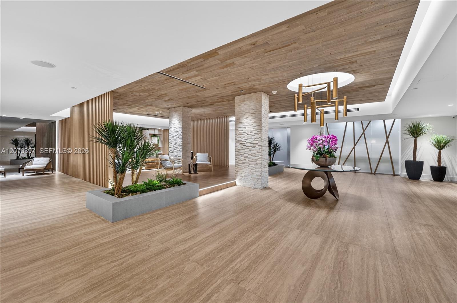 2301 Collins Avenue
