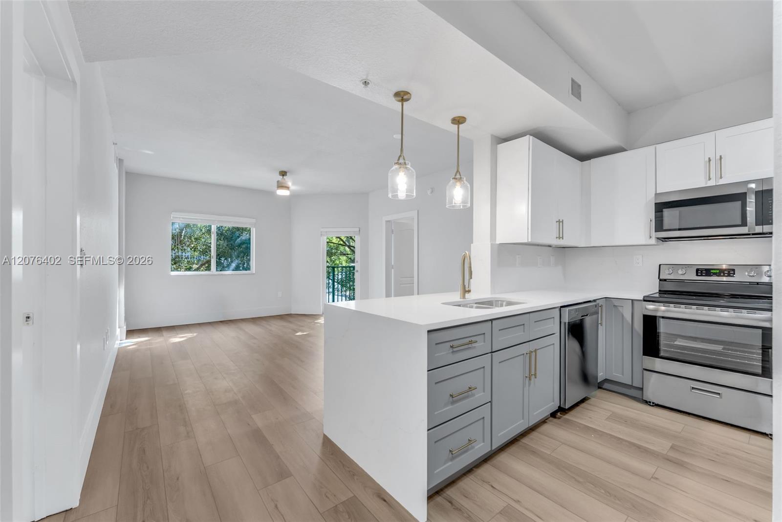 6001 SW 70th Street