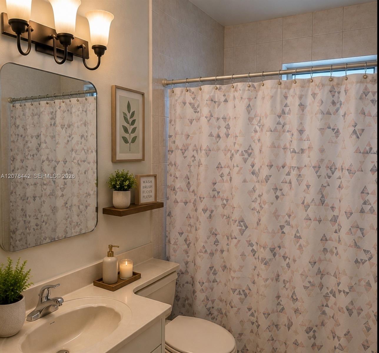 2121 W 54th Street