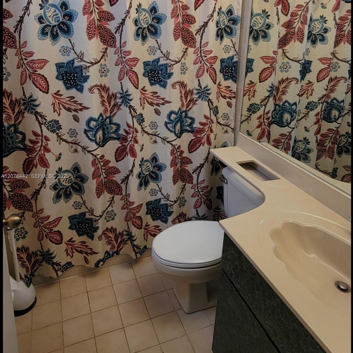 2121 W 54th Street