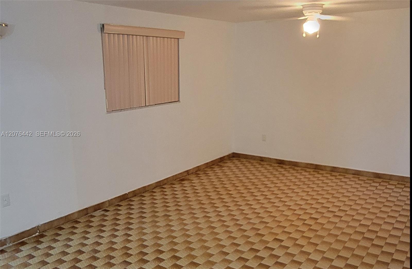 2121 W 54th Street