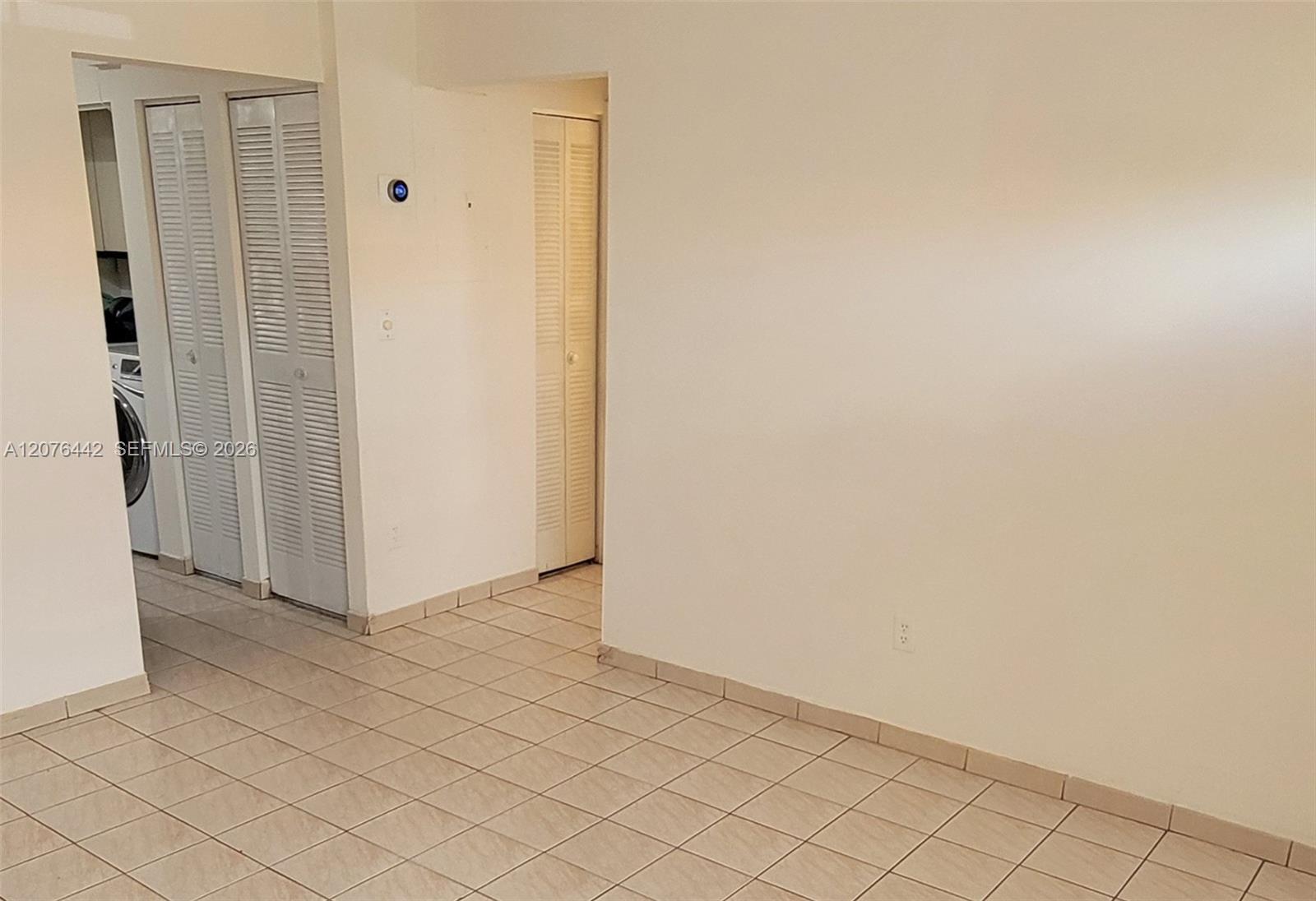 2121 W 54th Street