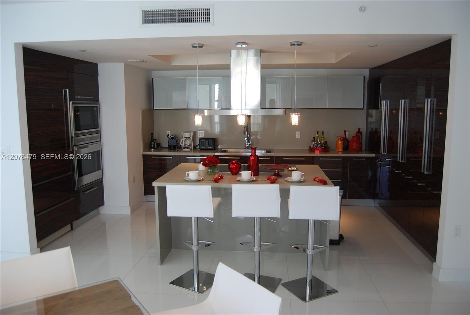200 Sunny Isles Boulevard