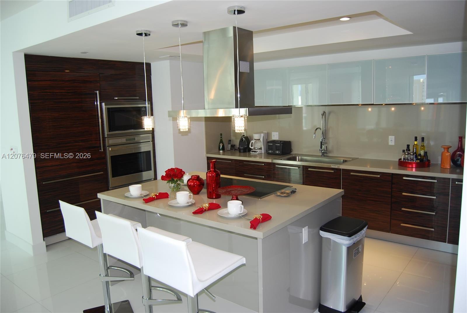 200 Sunny Isles Boulevard