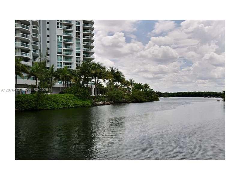 200 Sunny Isles Boulevard