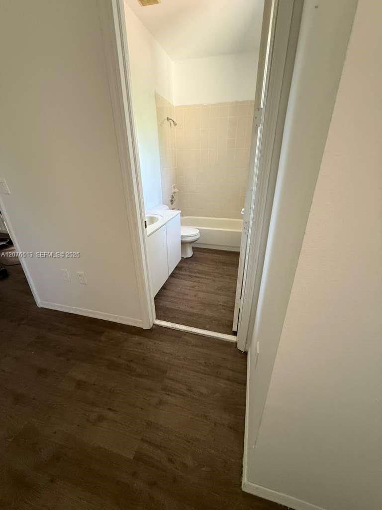 2311 NE 42nd Circle