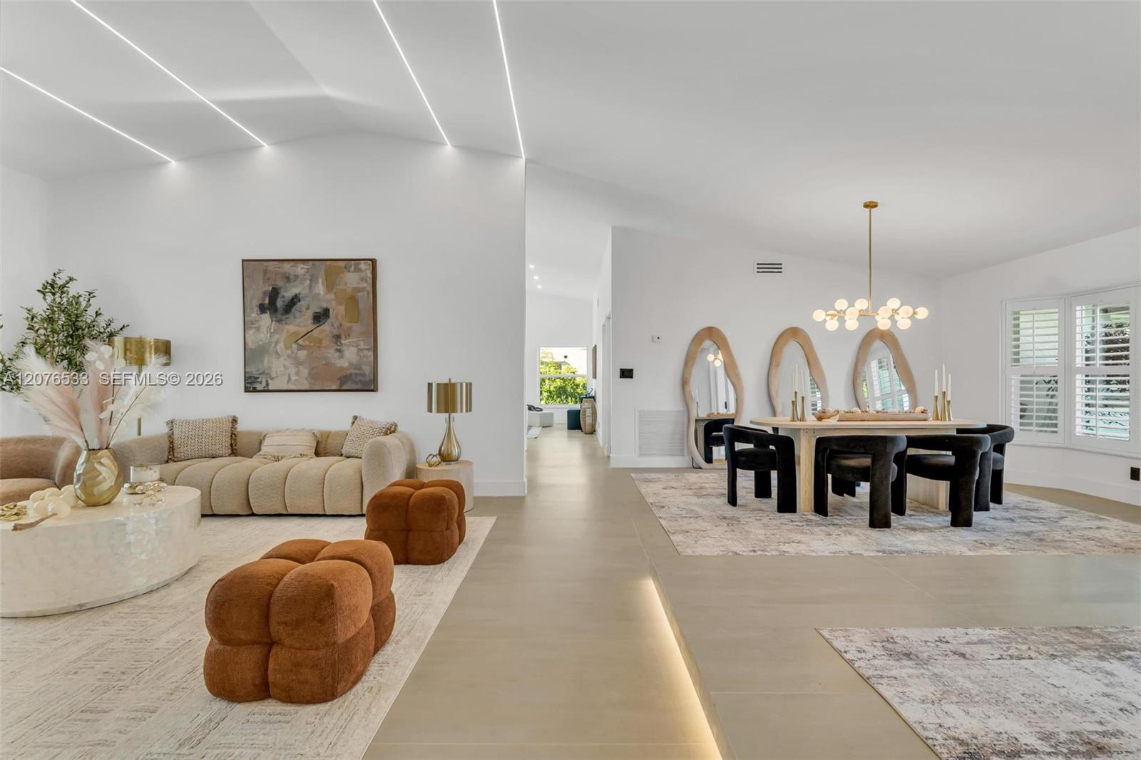 11834 Island Lakes Lane