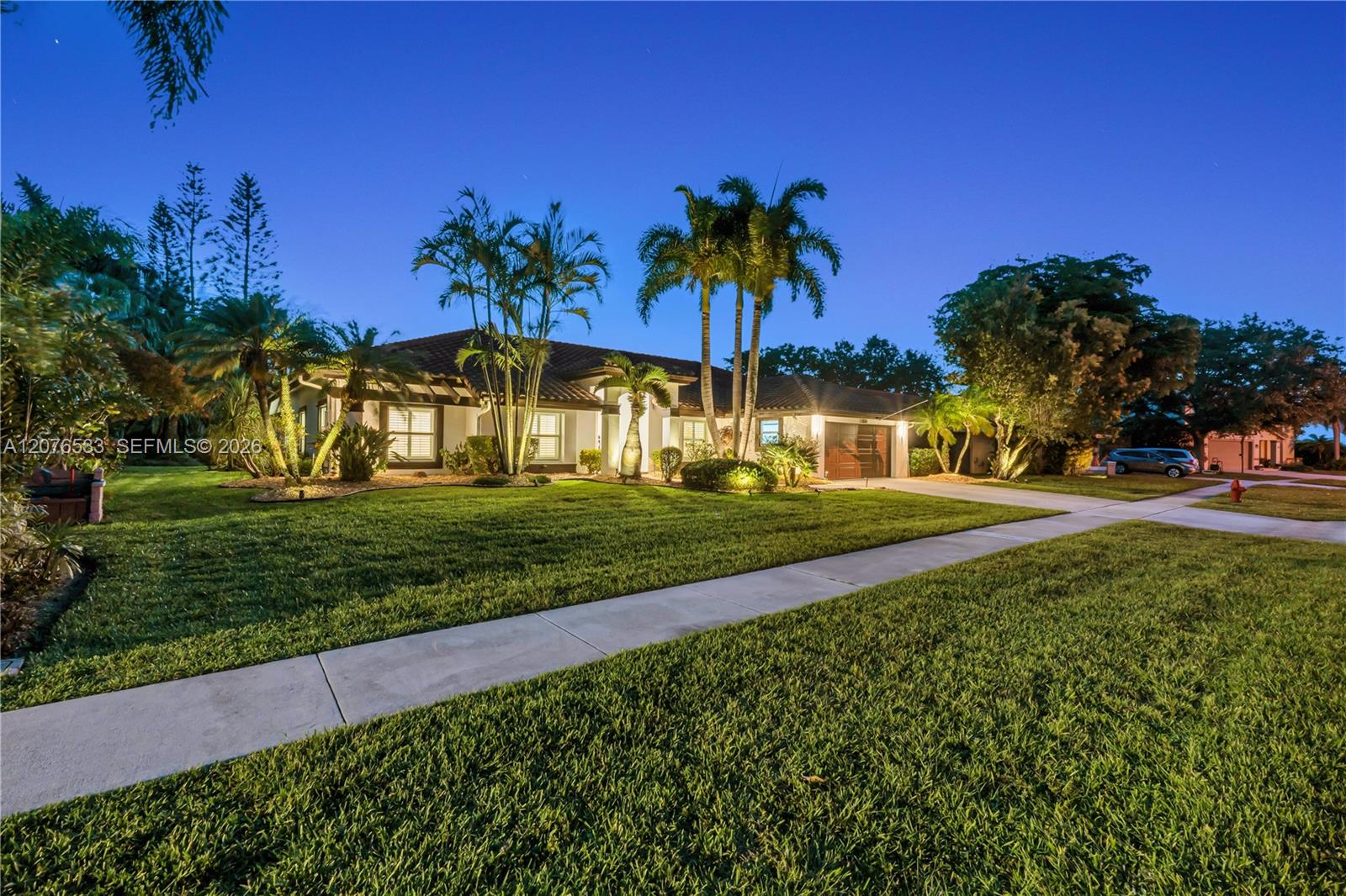 11834 Island Lakes Lane