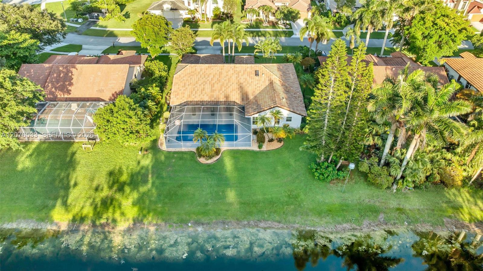 11834 Island Lakes Lane