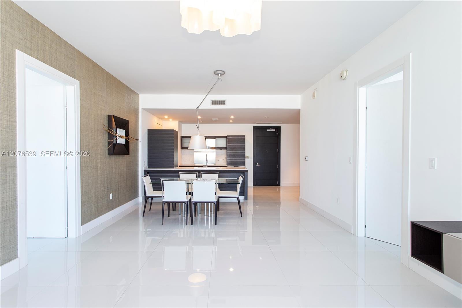 200 Biscayne Blvd Way