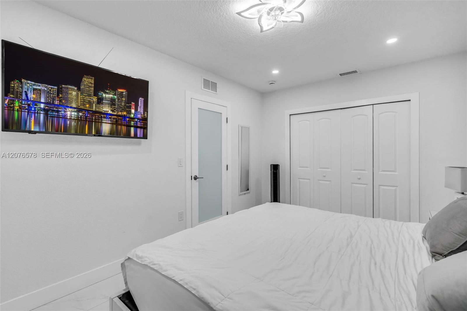 1270 W 64th Terrace