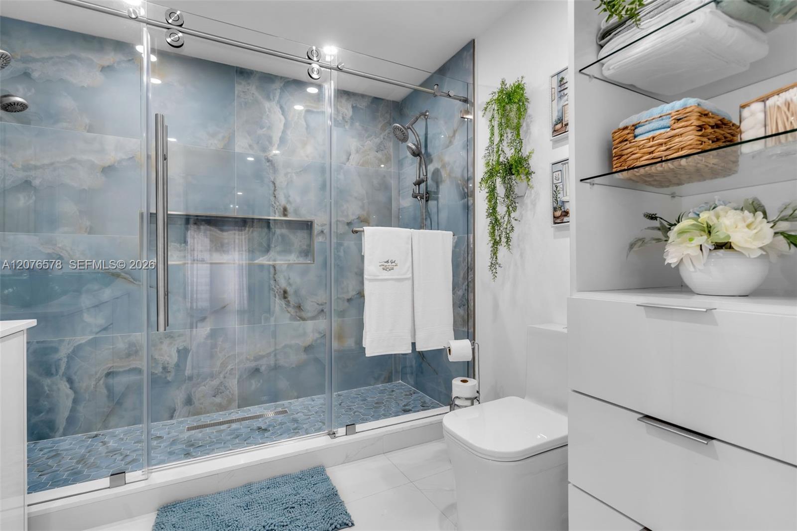 1270 W 64th Terrace
