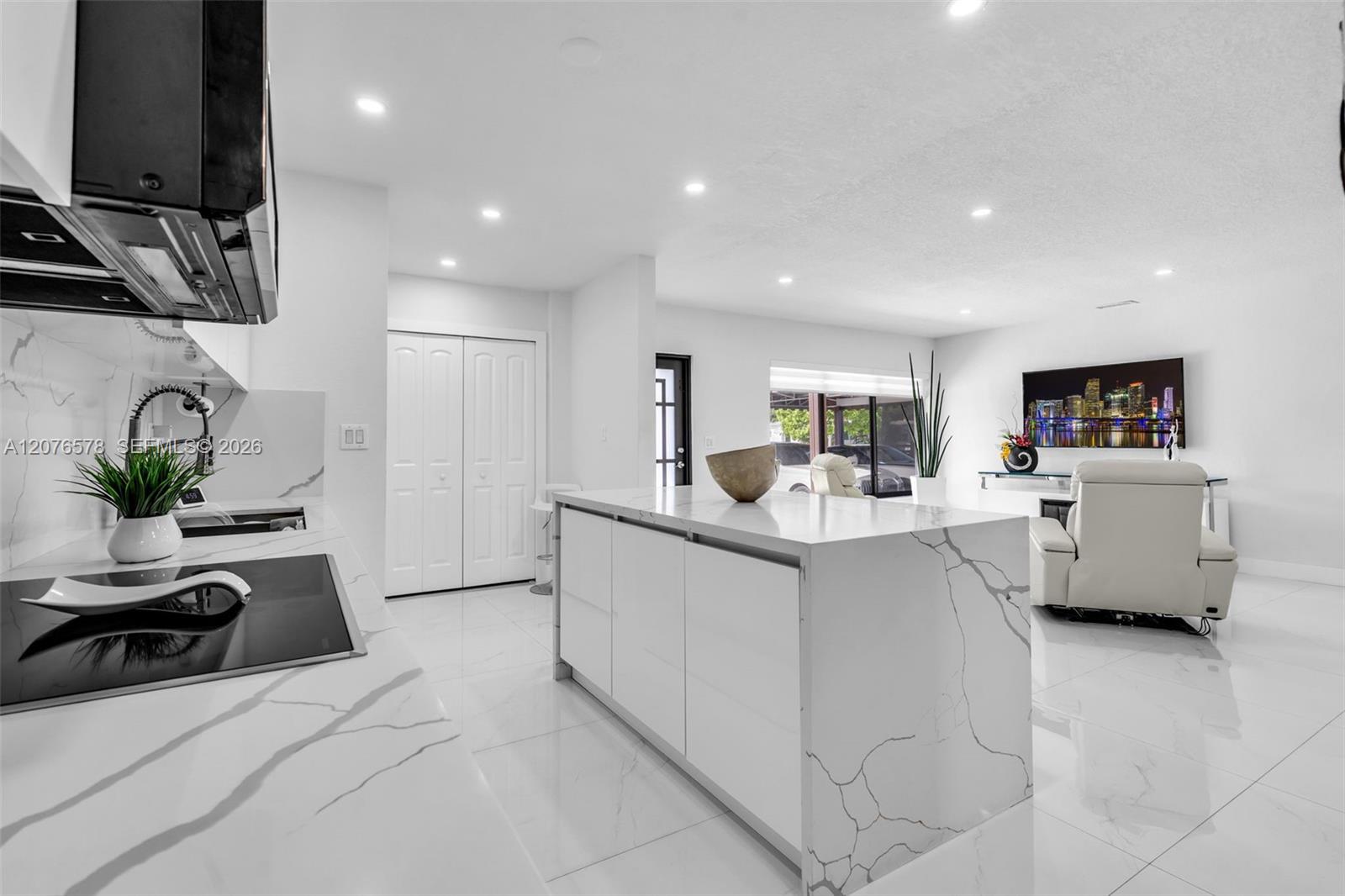 1270 W 64th Terrace
