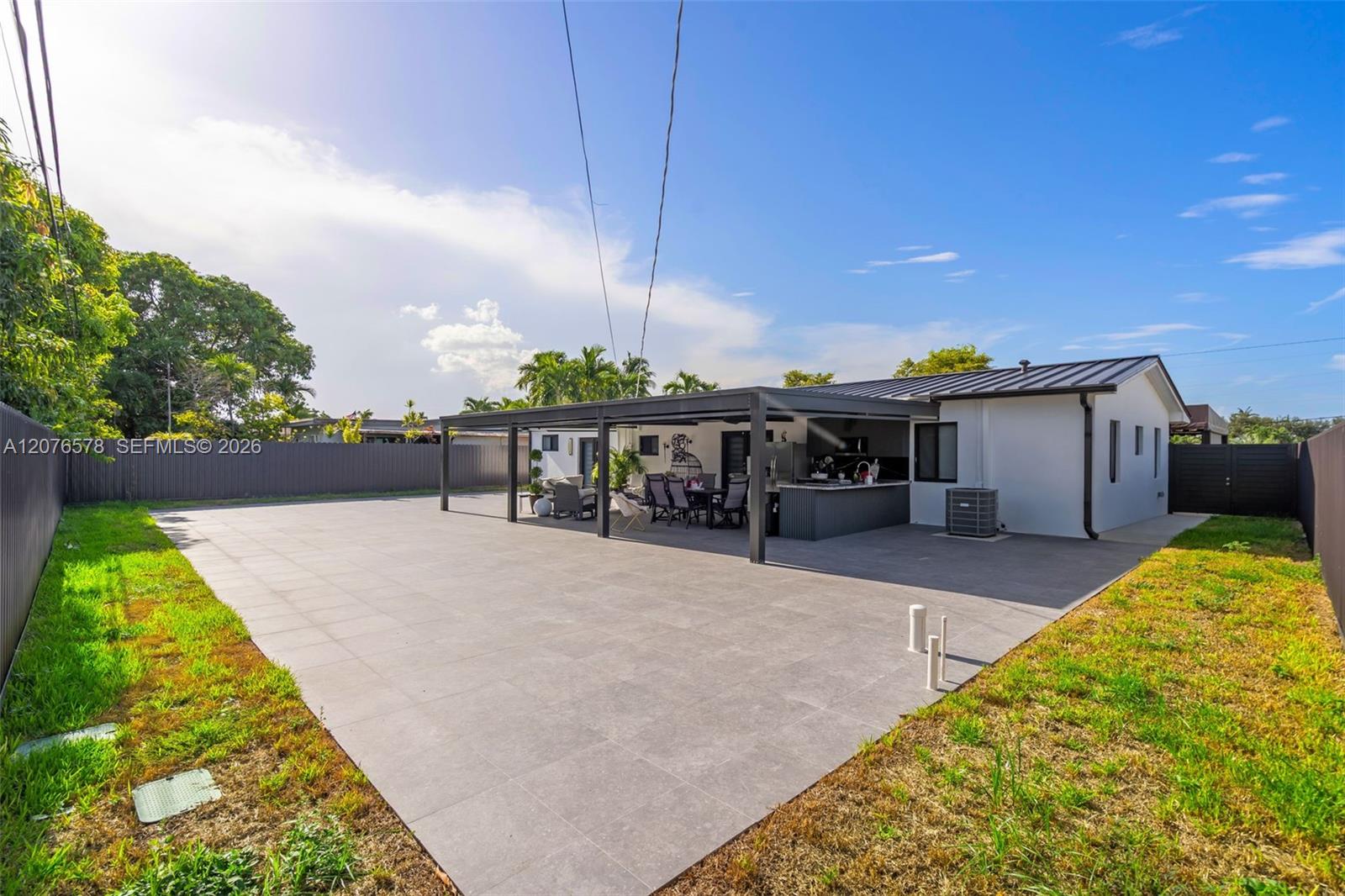 1270 W 64th Terrace