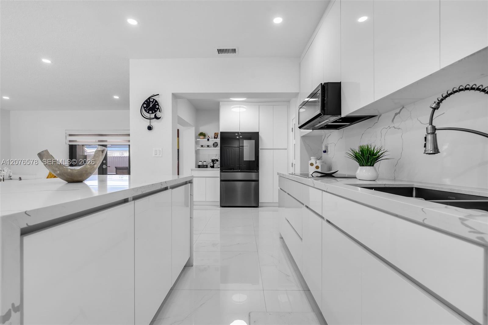 1270 W 64th Terrace