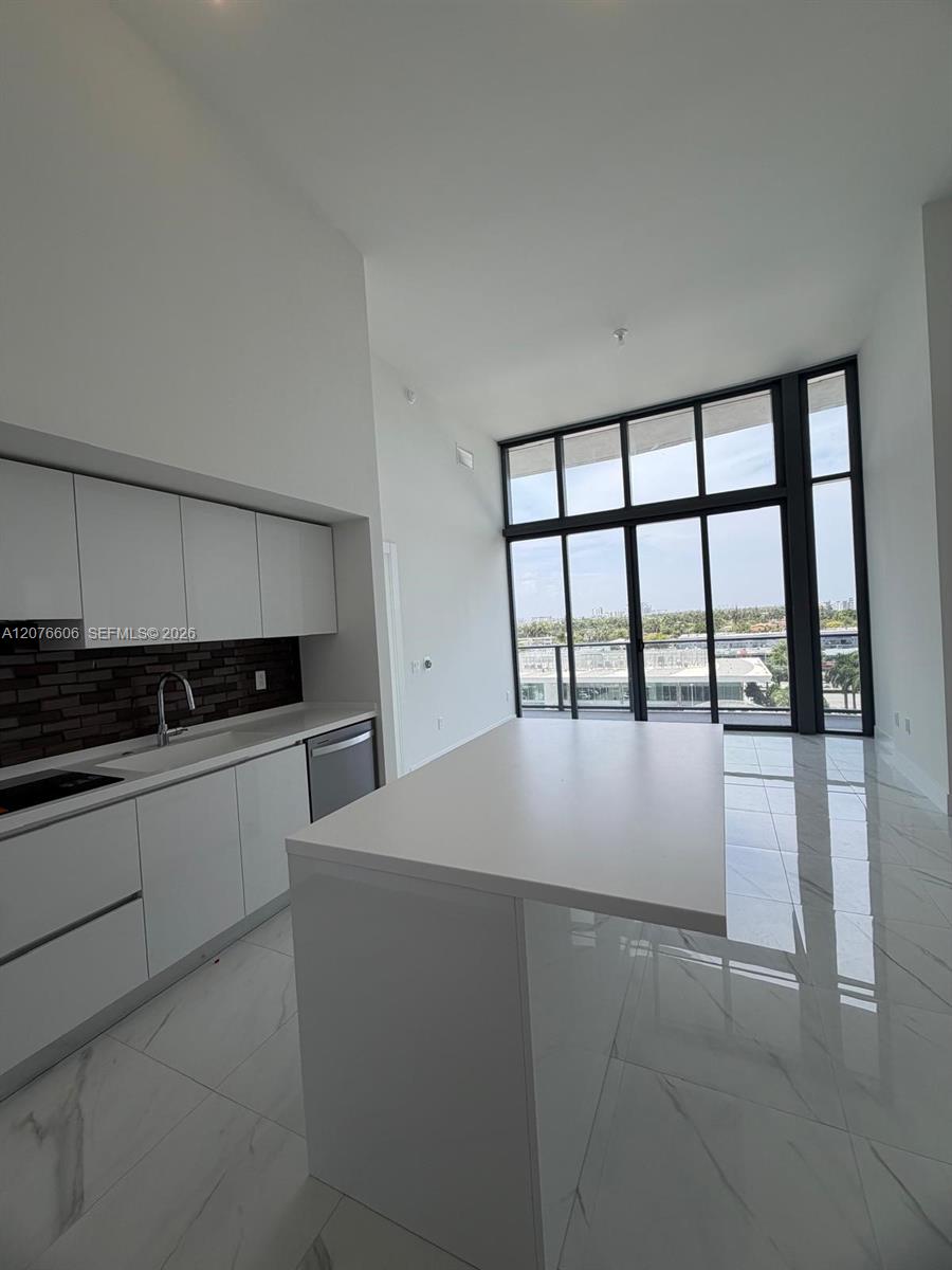 1170 E Hallandale Beach Boulevard