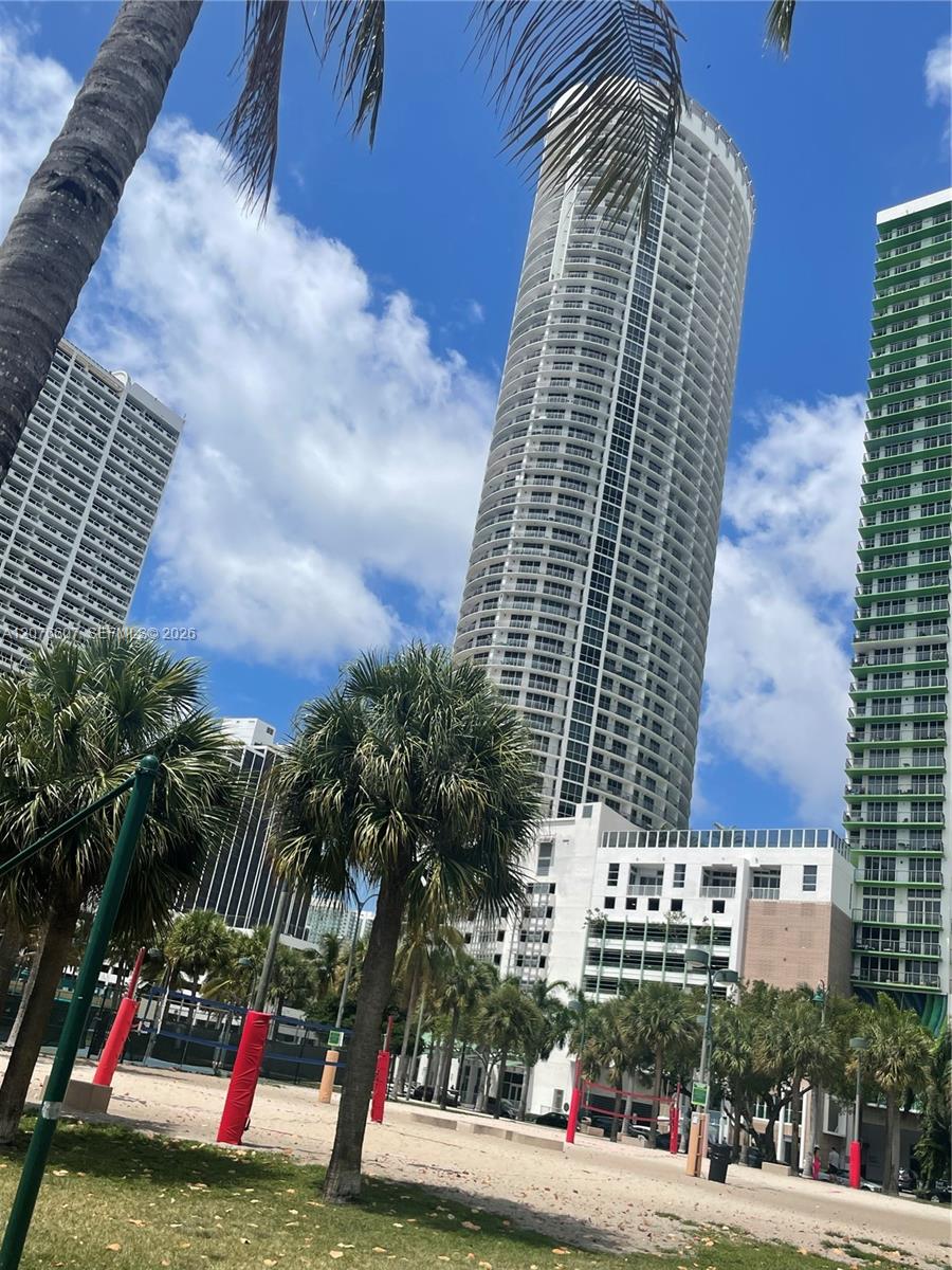 1750 N Bayshore Drive