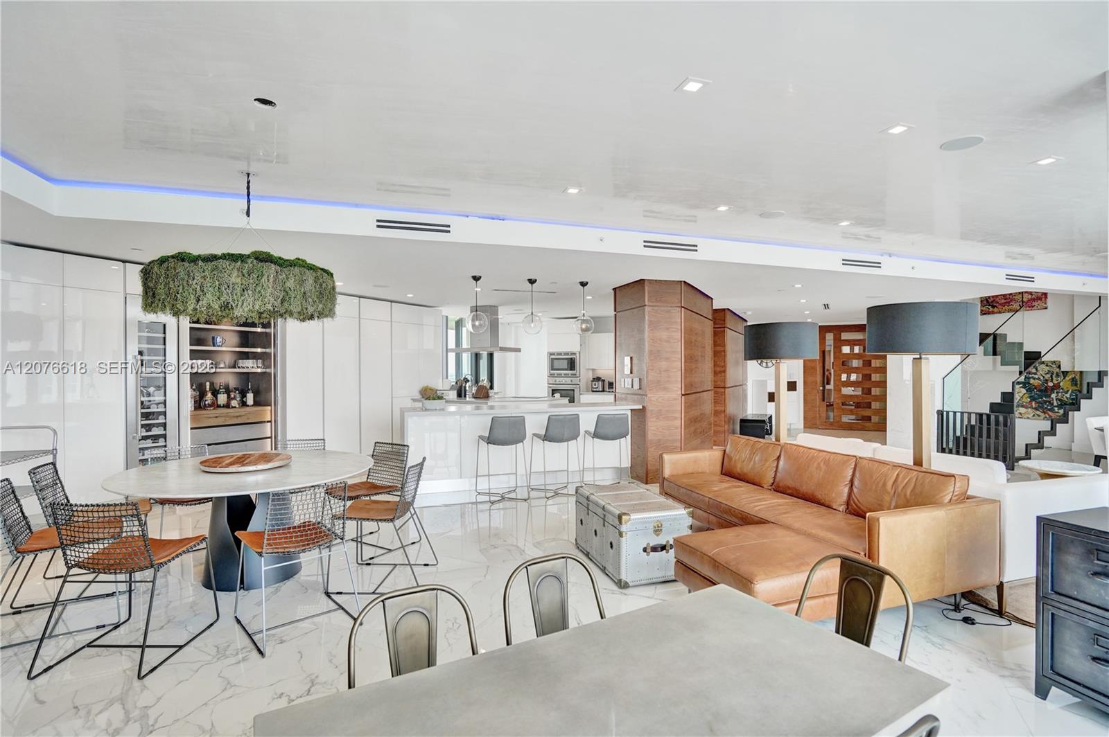 4000 Island Boulevard