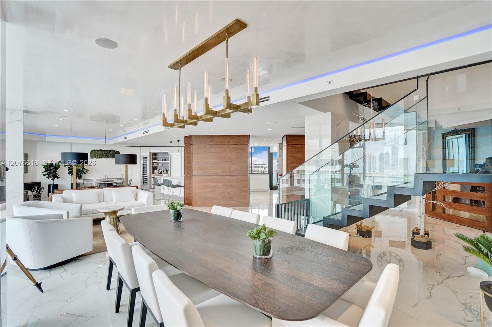 4000 Island Boulevard