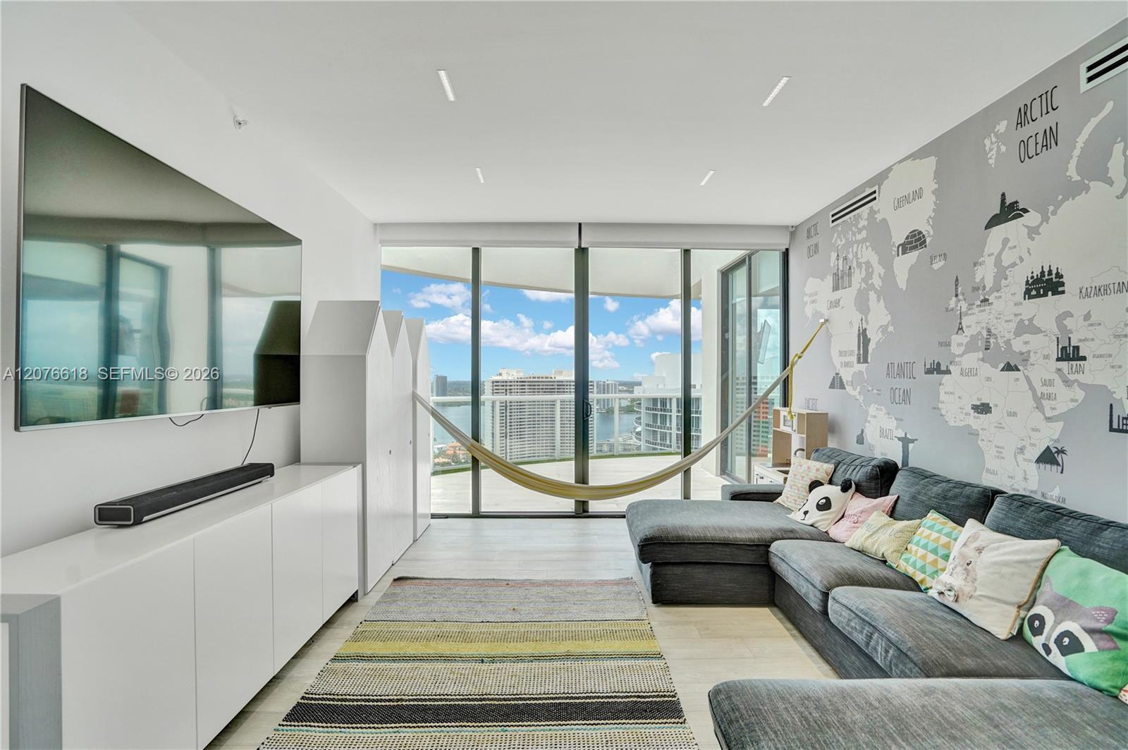 4000 Island Boulevard