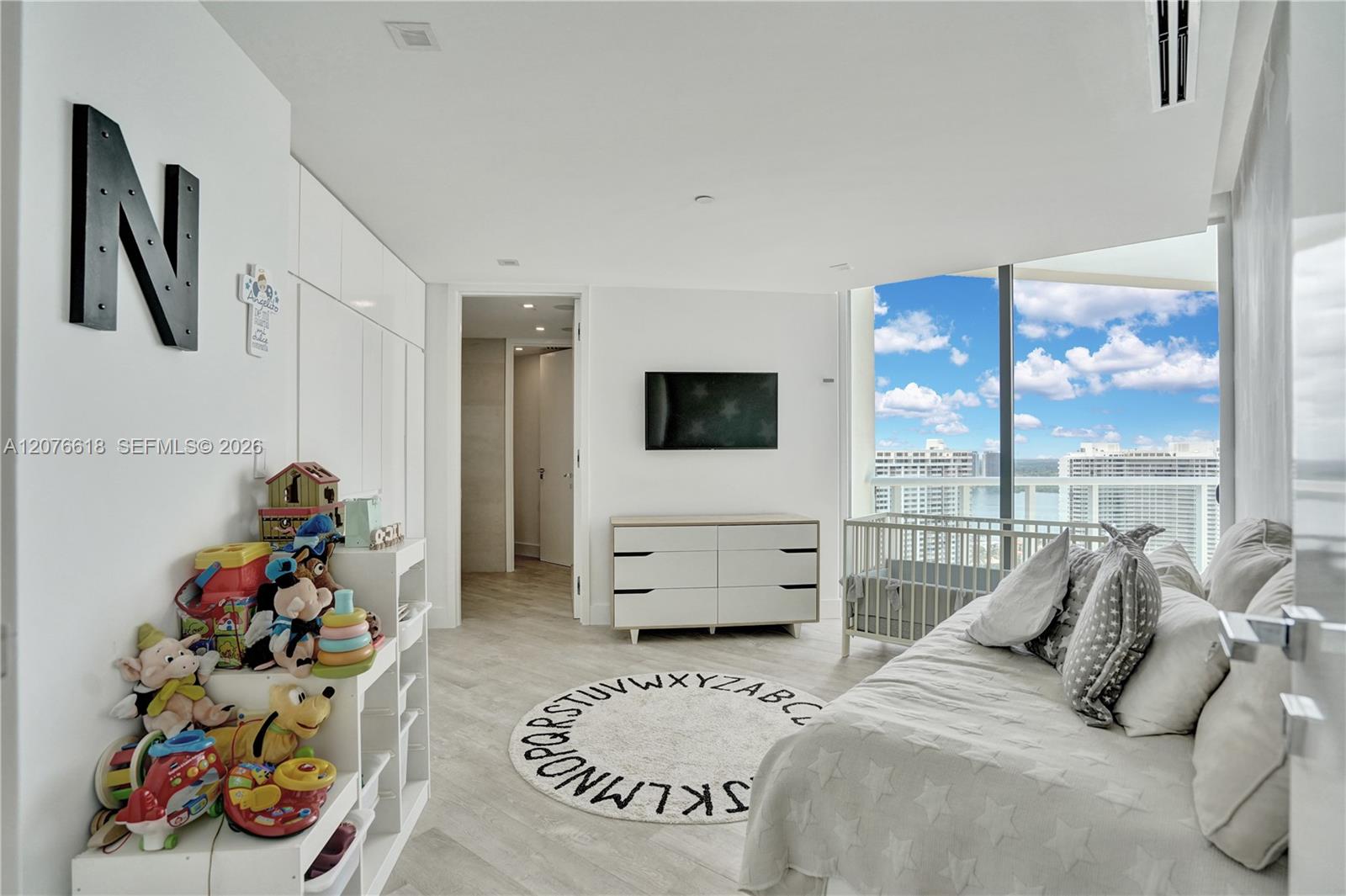 4000 Island Boulevard