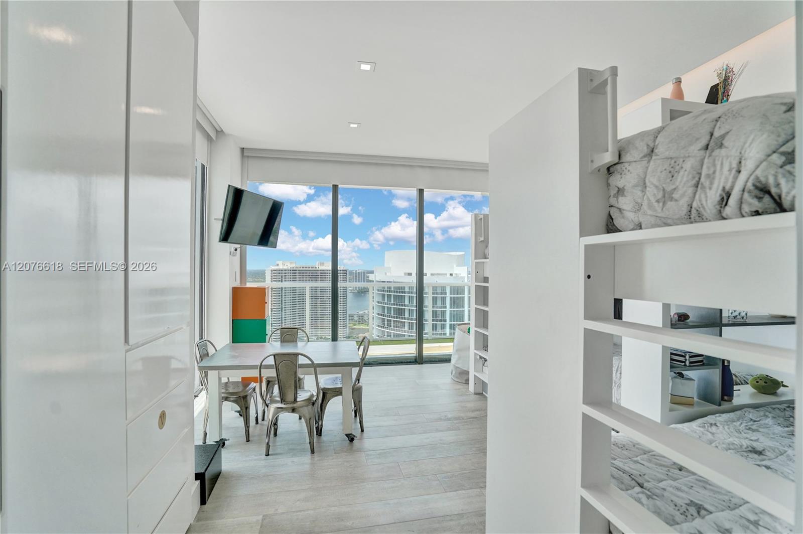4000 Island Boulevard