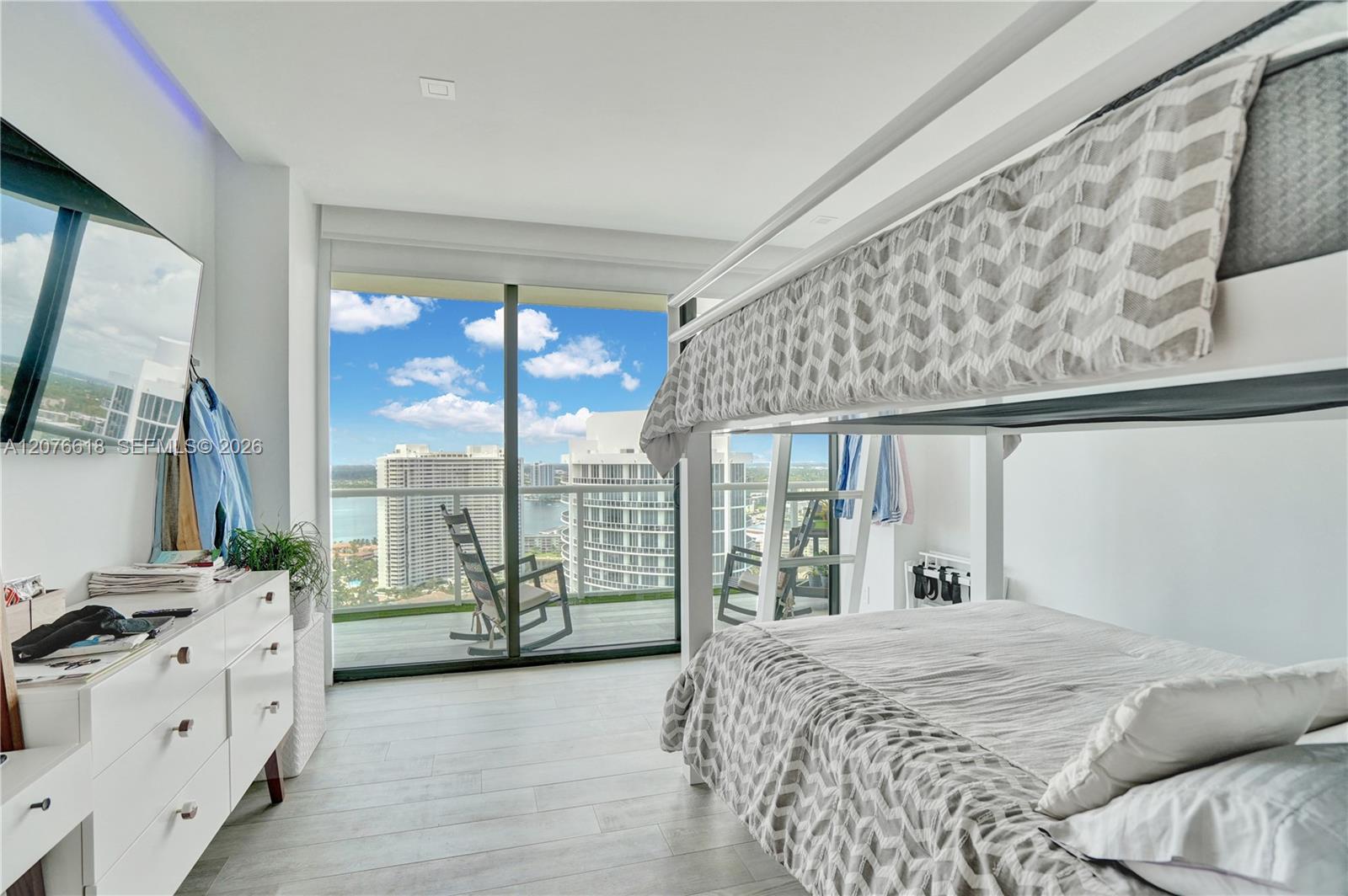 4000 Island Boulevard