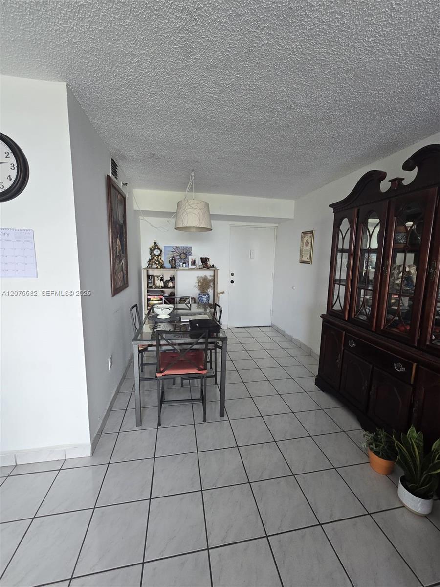 9688 Fontainebleau Boulevard