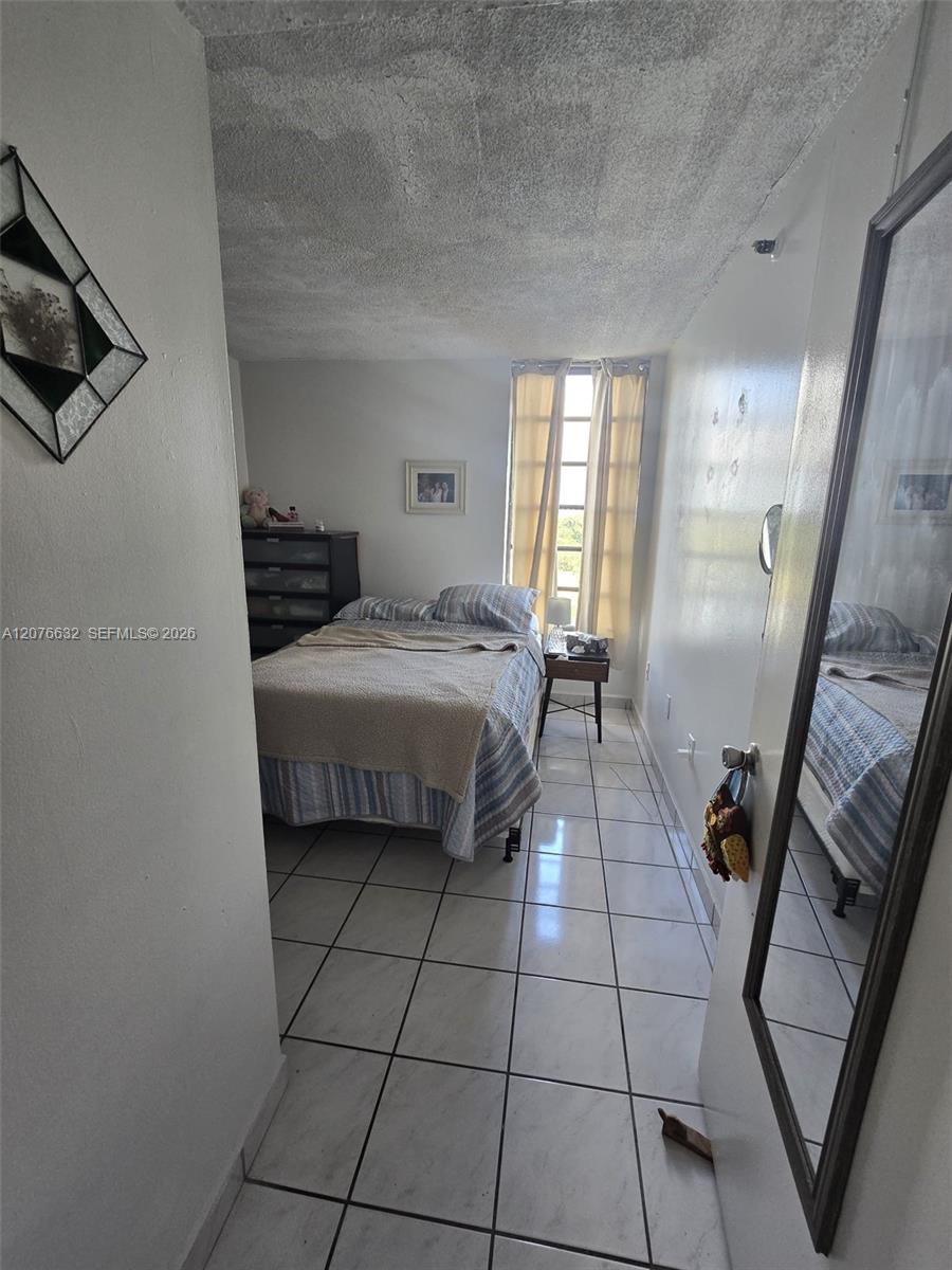 9688 Fontainebleau Boulevard