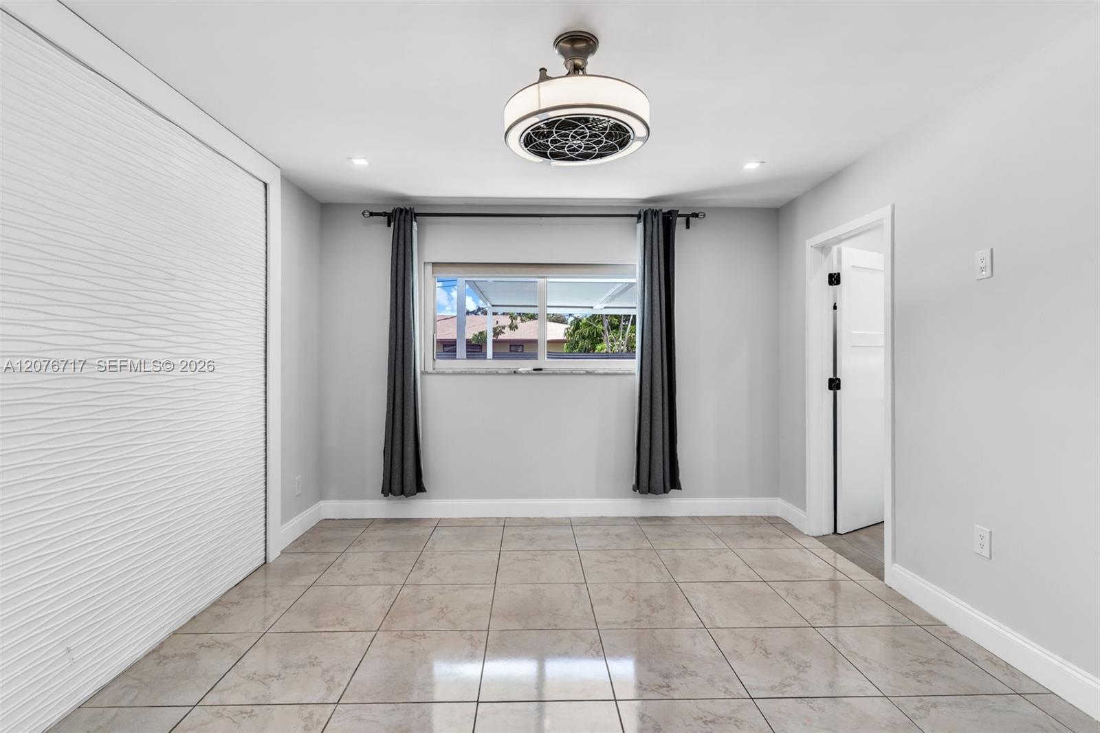15825 SW 103rd Place gallery image #14