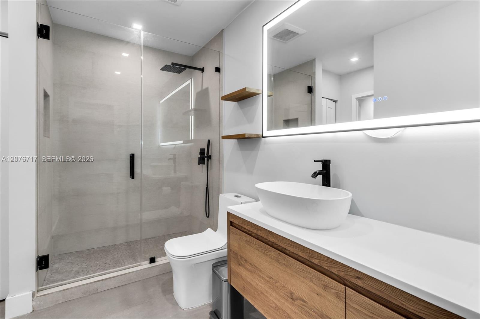 15825 SW 103rd Place gallery image #19