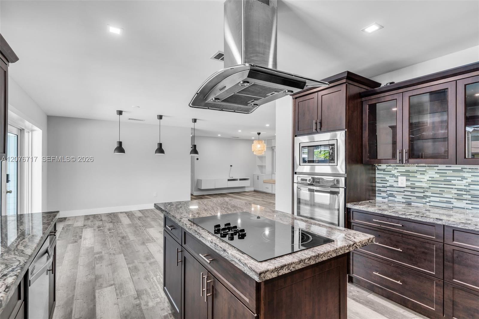 15825 SW 103rd Place gallery image #7