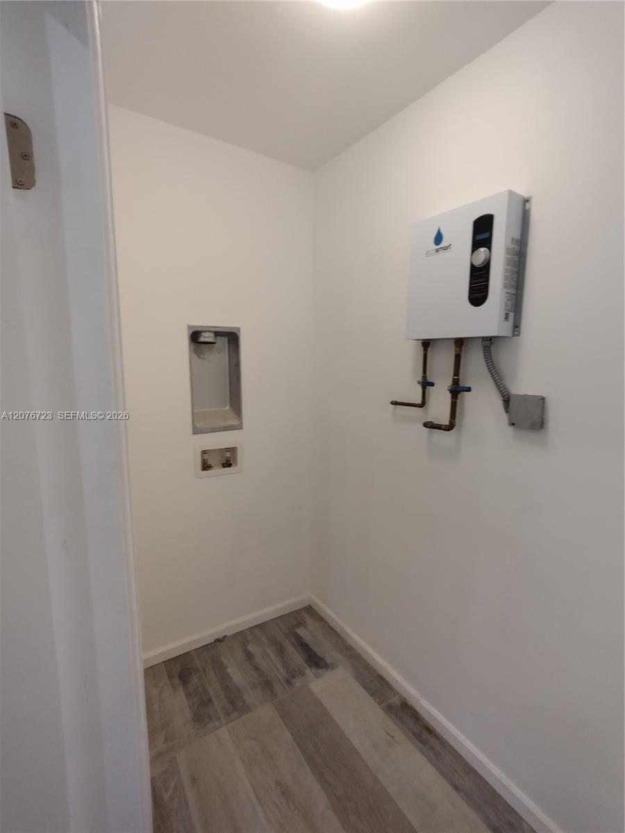 300 S Biscayne River Drive