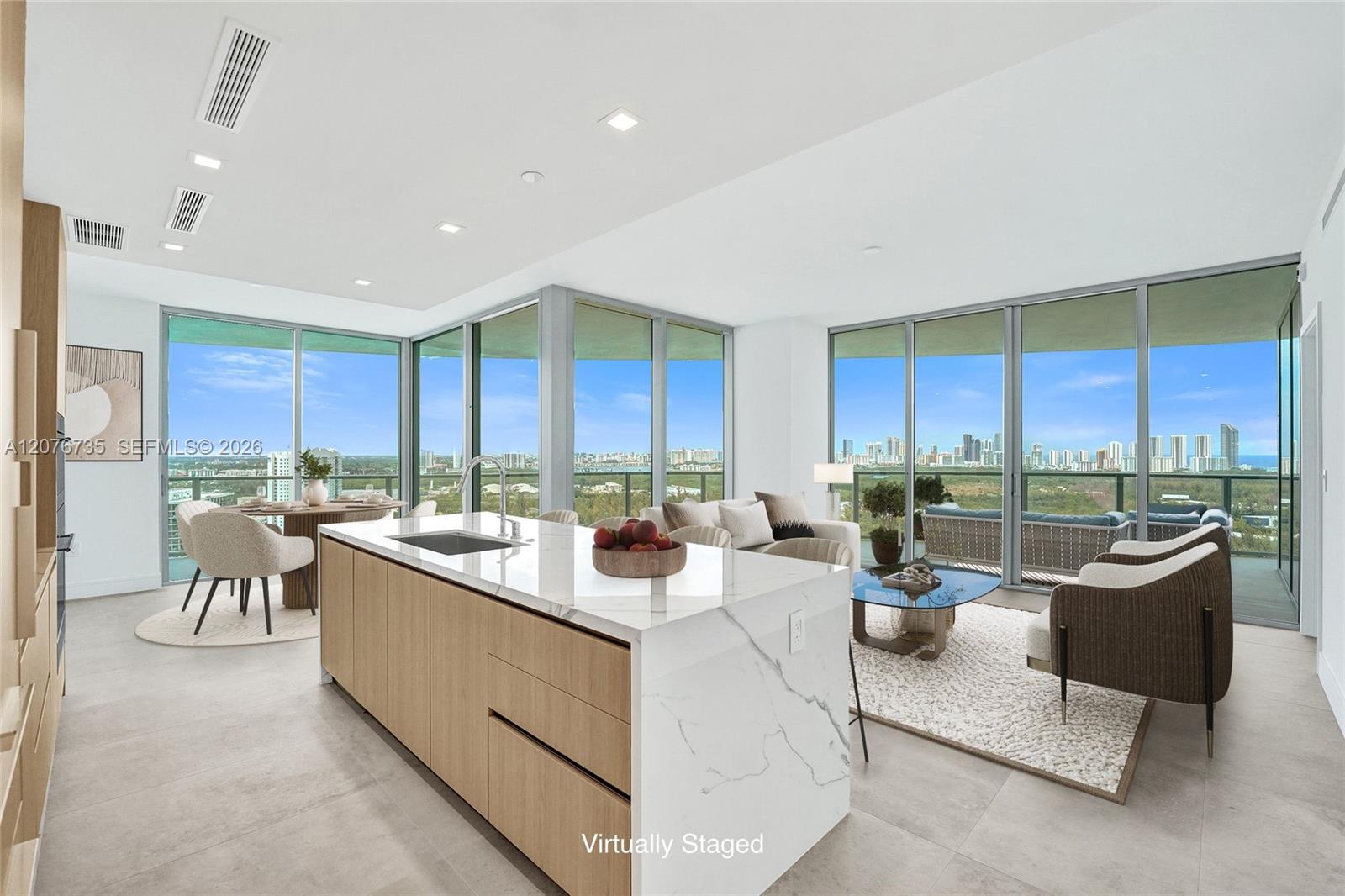 2411 Laguna Circle