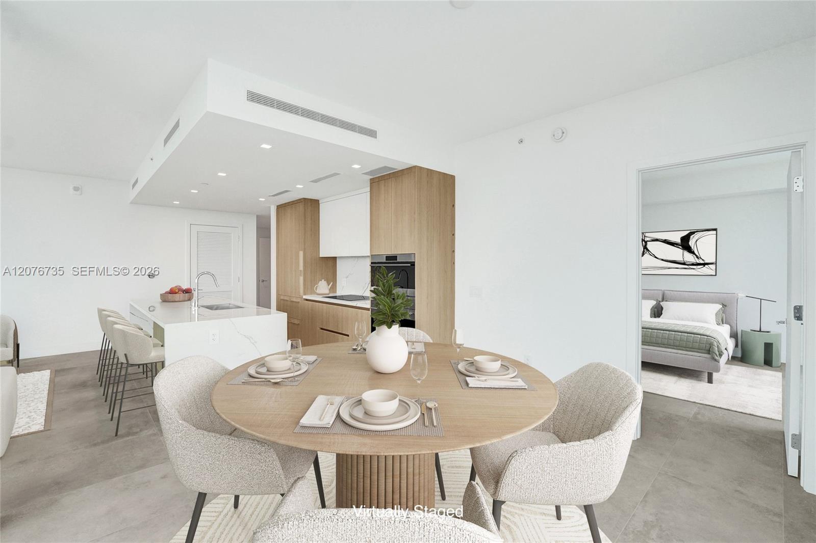 2411 Laguna Circle