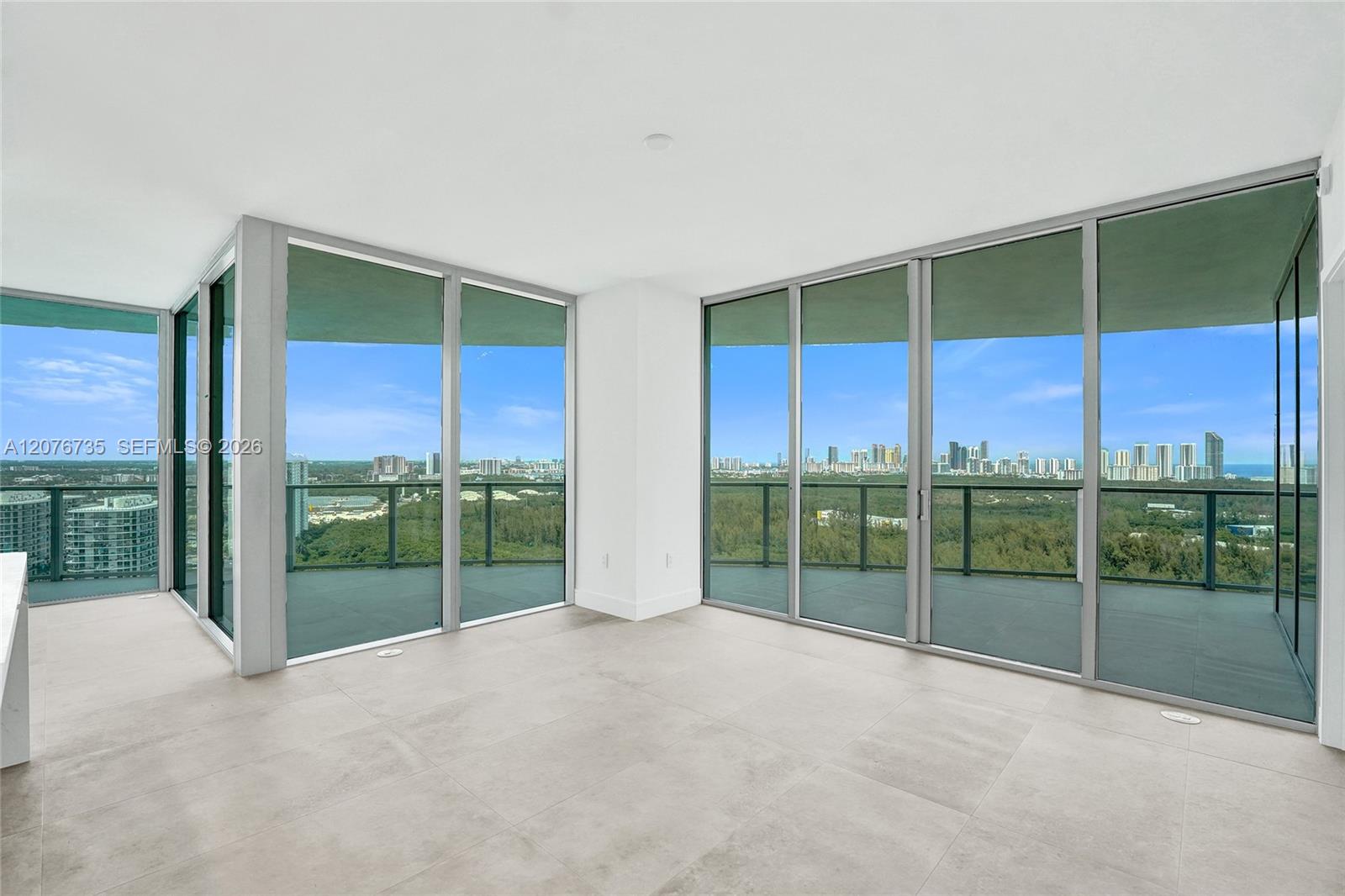 2411 Laguna Circle