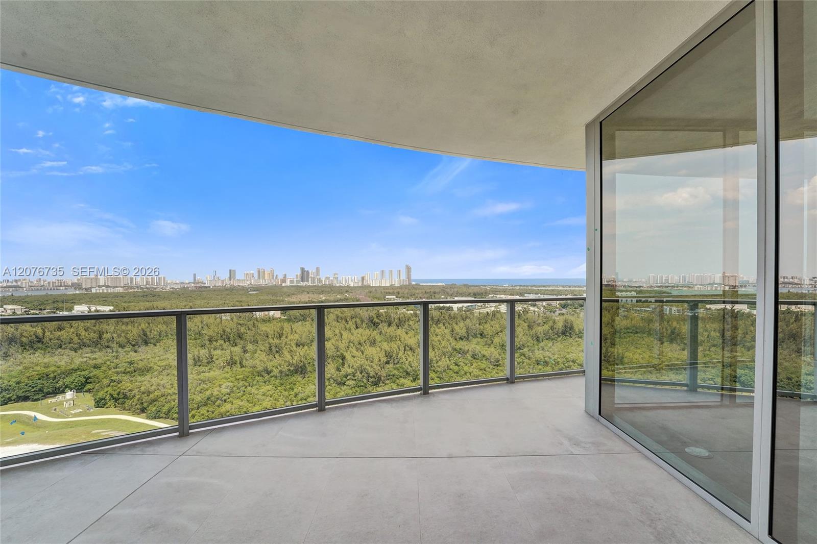 2411 Laguna Circle