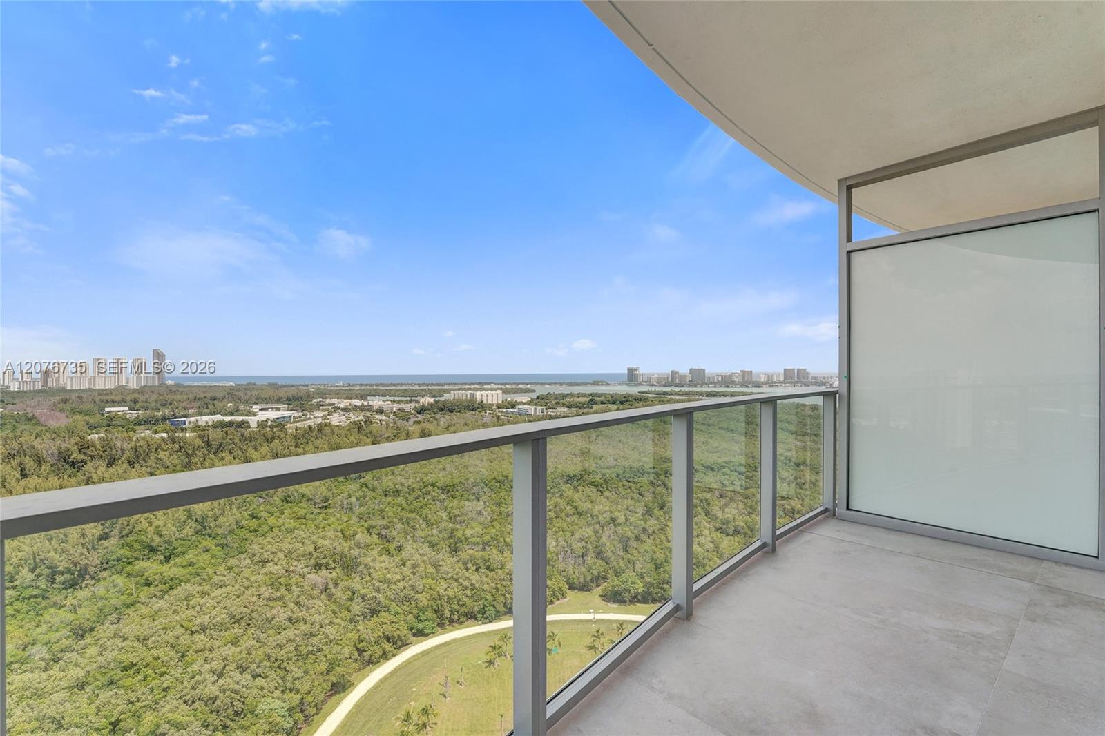 2411 Laguna Circle