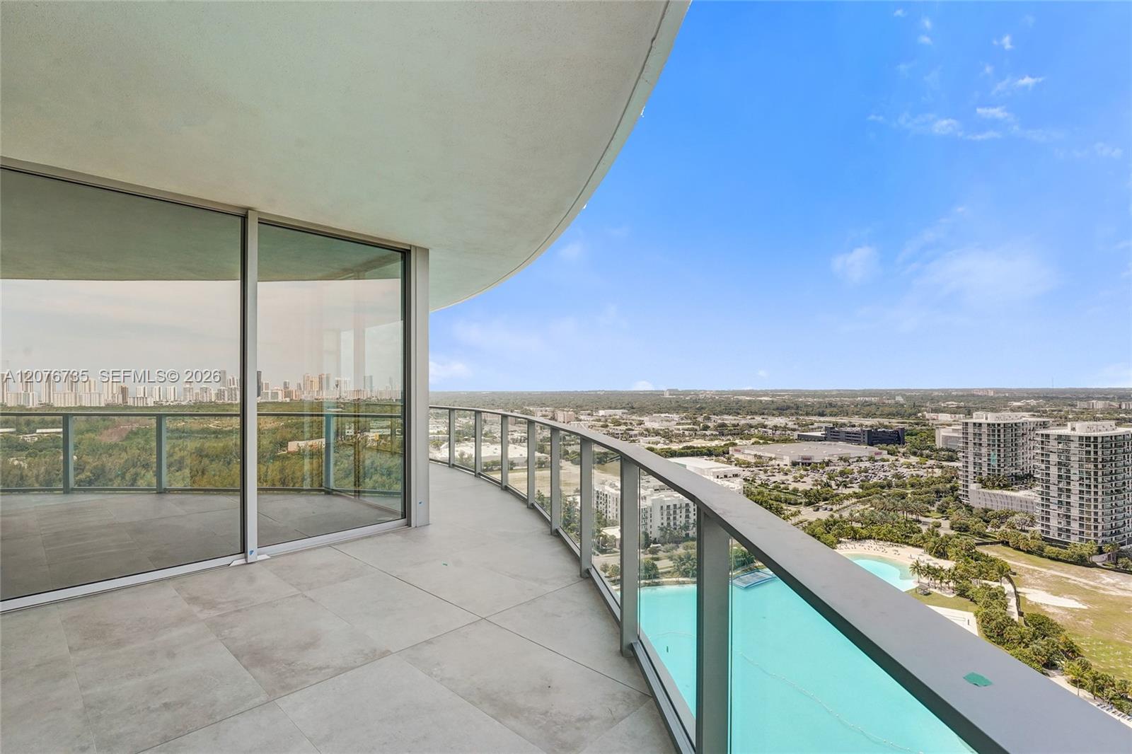 2411 Laguna Circle