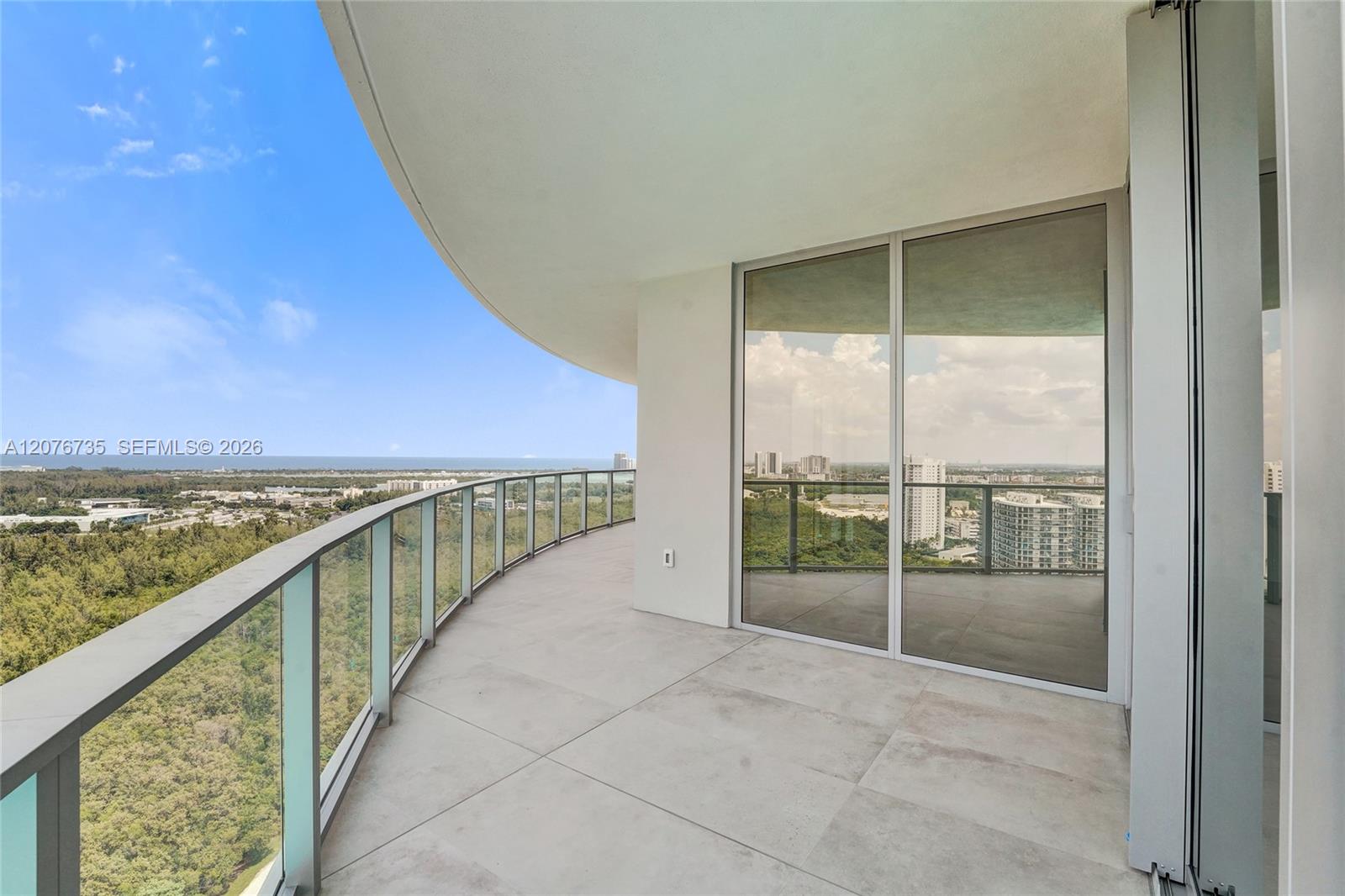 2411 Laguna Circle
