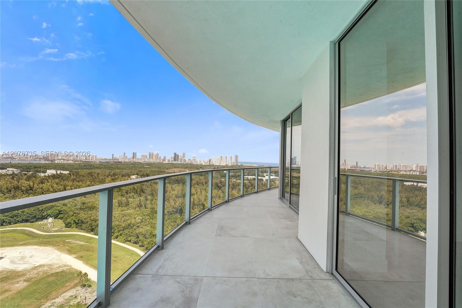 2411 Laguna Circle