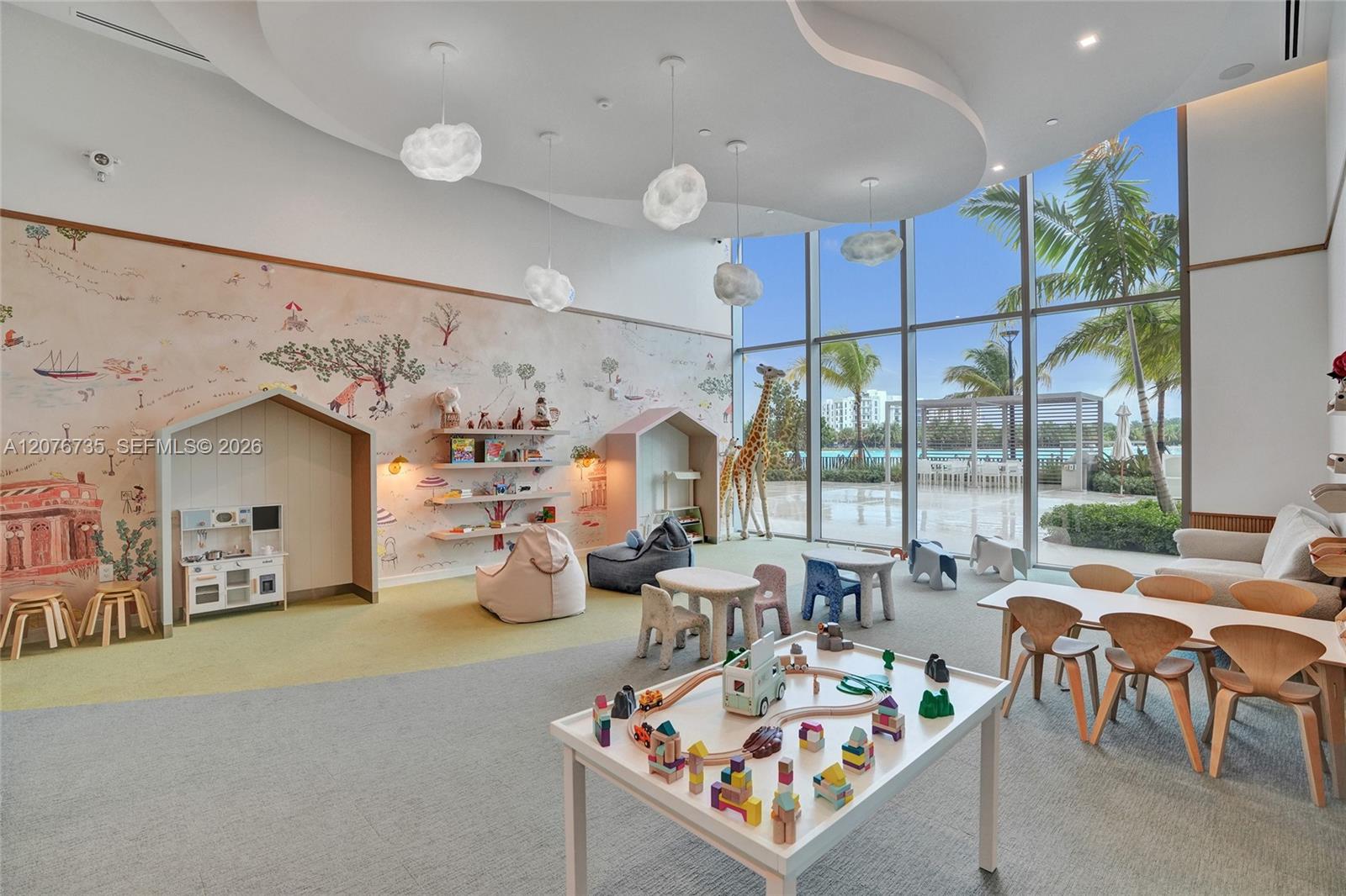 2411 Laguna Circle