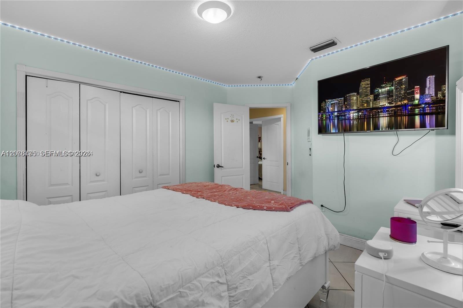 13904 SW 18th Terrace