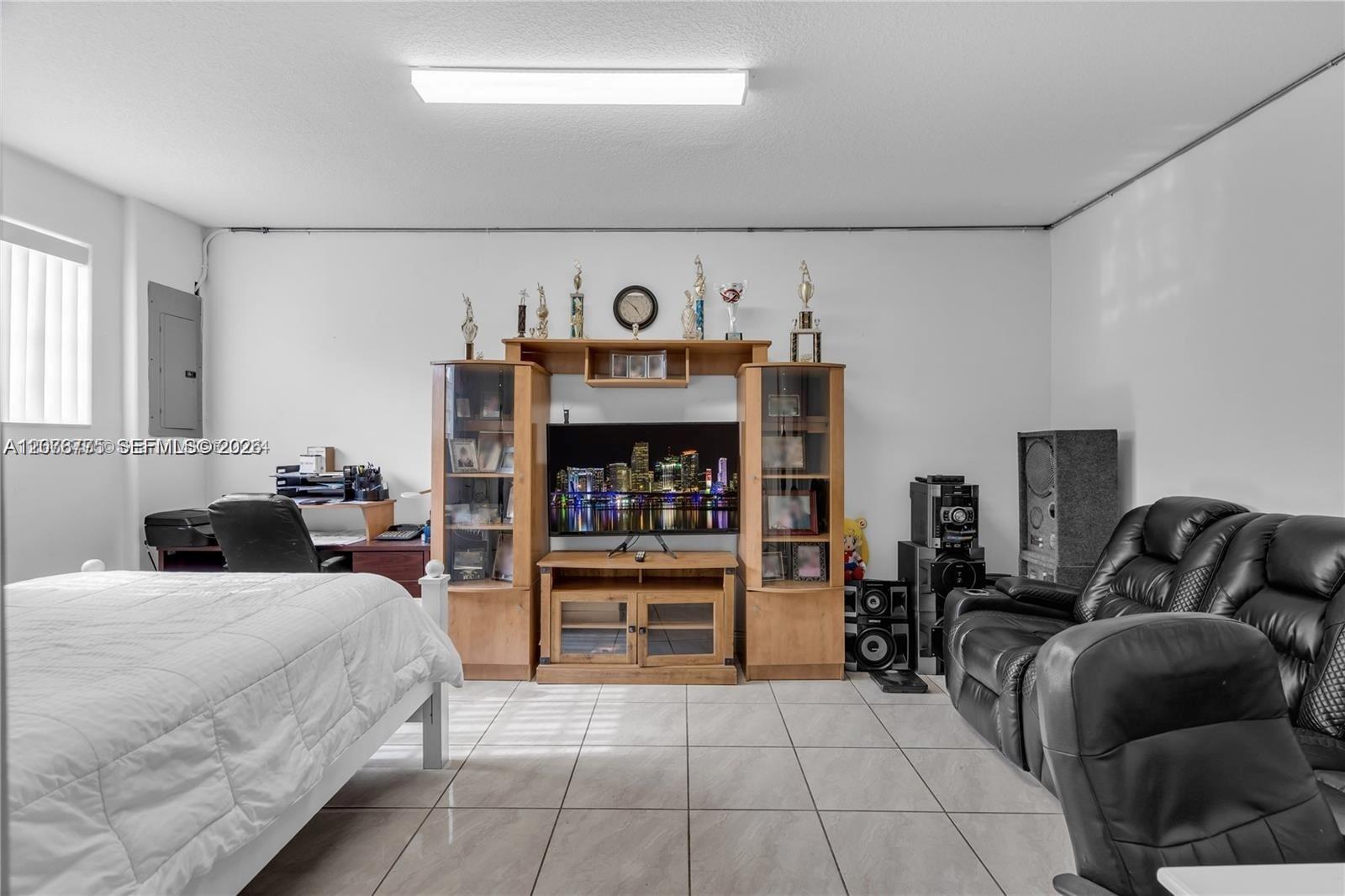 13904 SW 18th Terrace