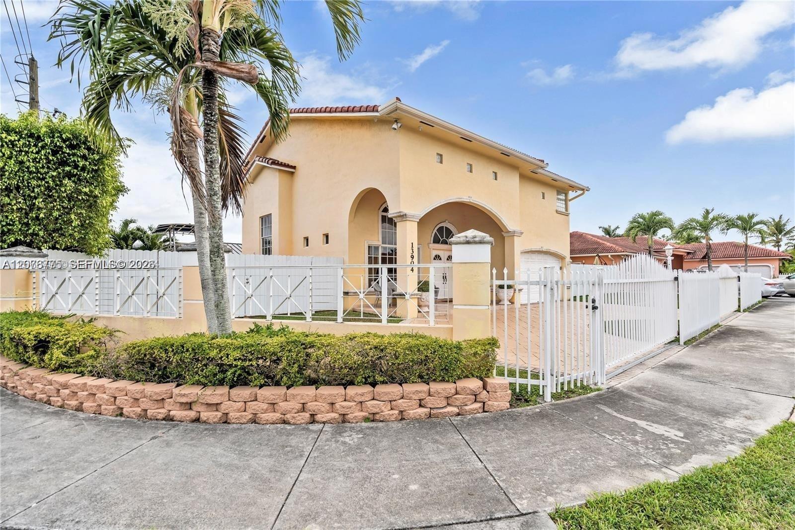 13904 SW 18th Terrace