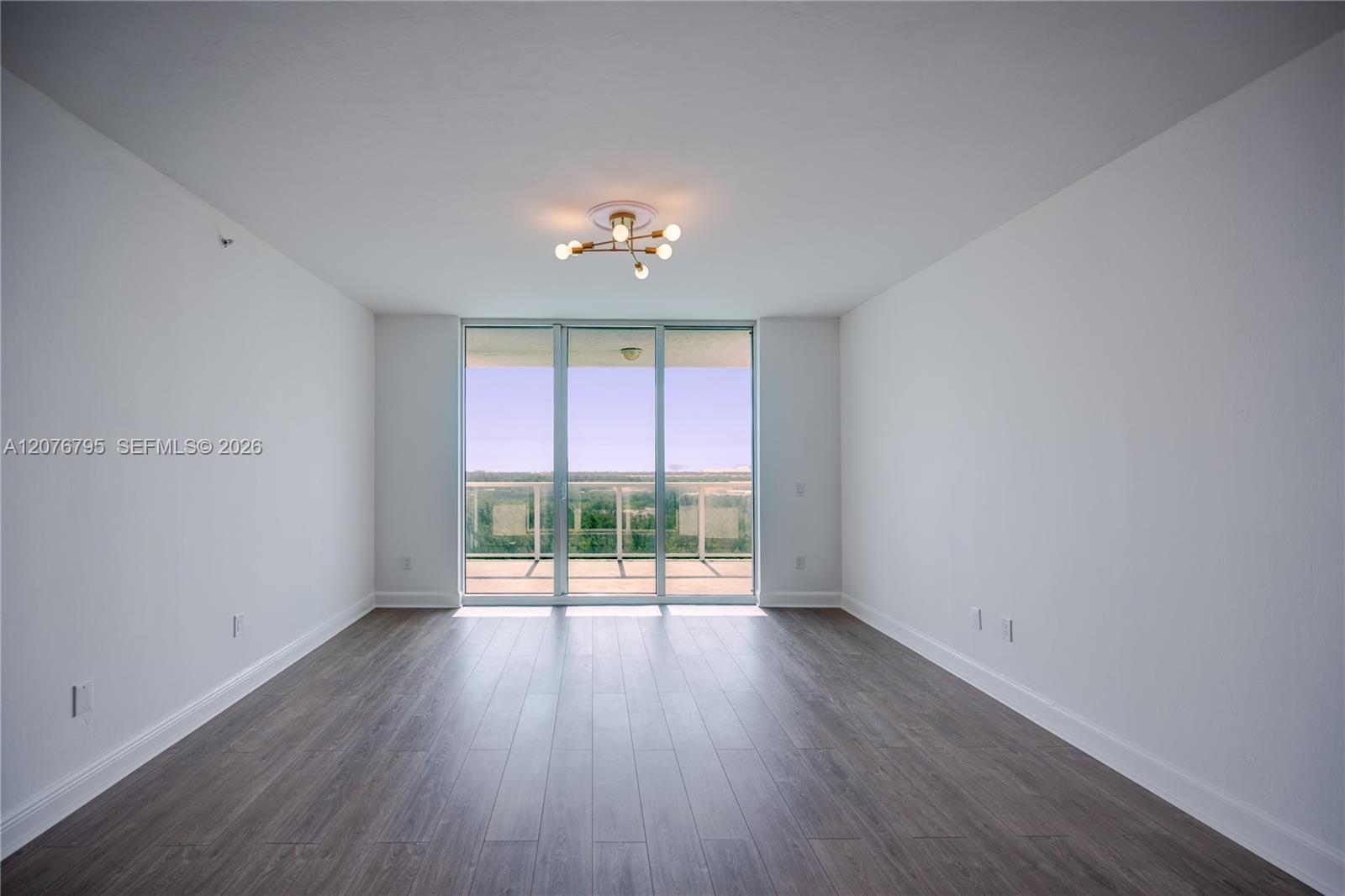 15051 Royal Oaks Lane